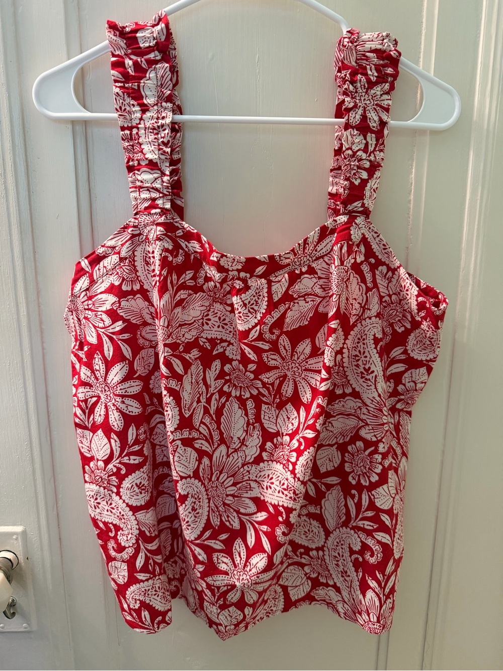 LOFT Red and White Floral Sleeveless Top